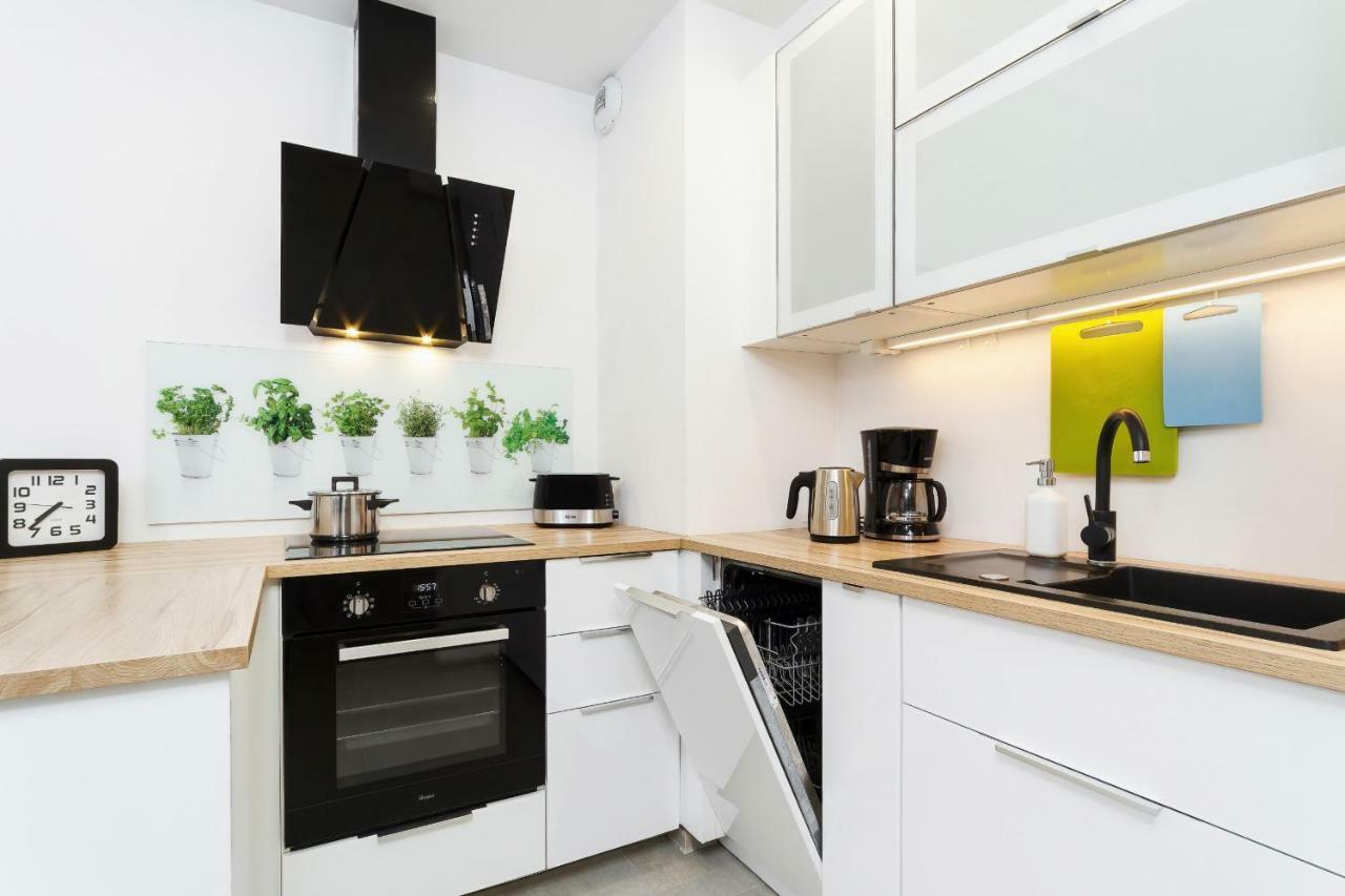 Apartments Claro II By Noclegi Renters Краків Екстер'єр фото